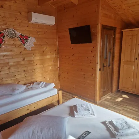 Cabanuțele Din Lemn Cabană *